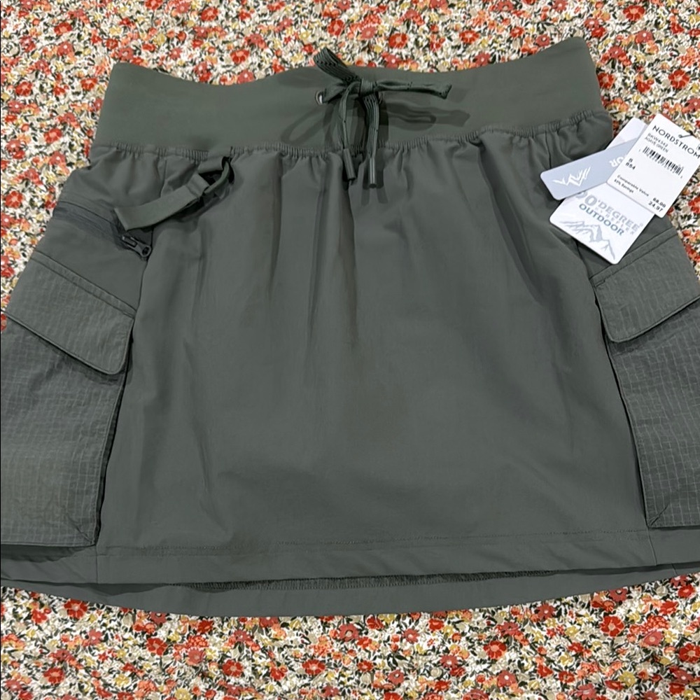 90 Degree By Reflex Army Green Skort. NWT